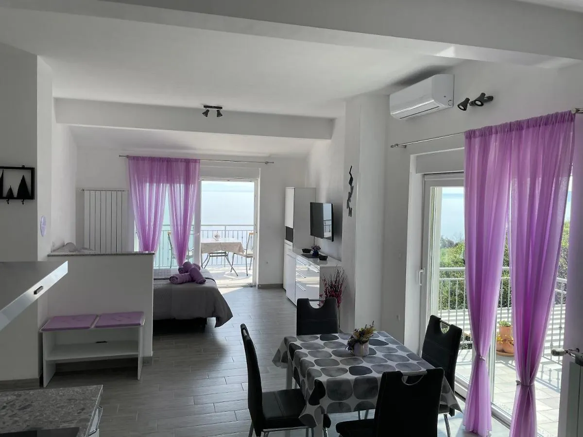 Apartment Studio Apartman Rubinic Lovran